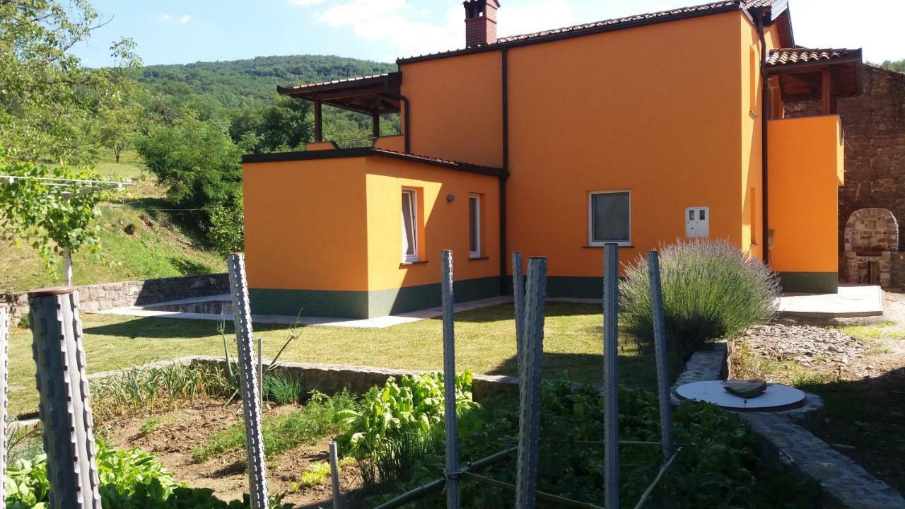 Gasthaus Pocitniska Hisa Dobravlje Exterior foto